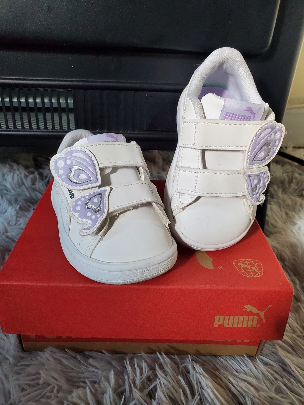Puma Kids' White Sneakers with Lilac Heart Accents